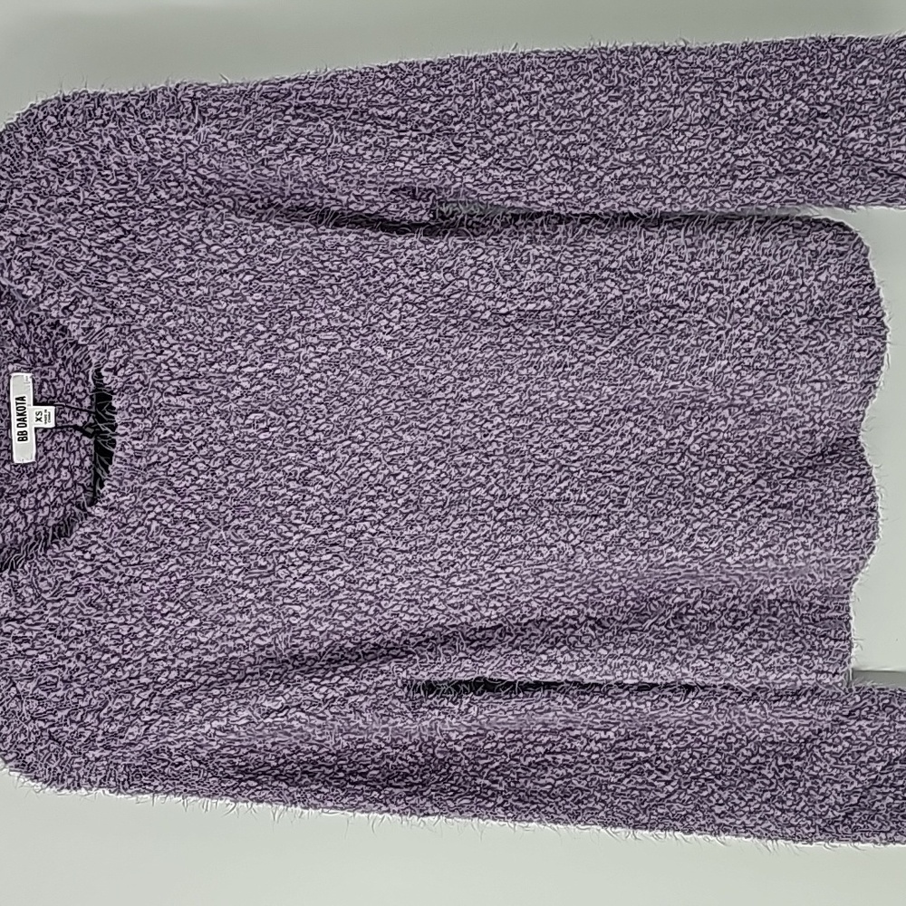BB DAKOTA‎ Crew Neck Fuzzy Sweater Steel Lavender